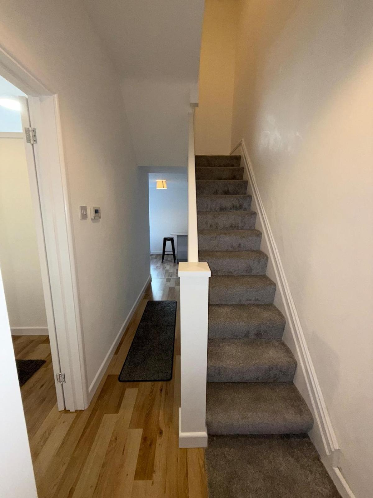 Charming 3-Bedroom House 카디프 외부 사진